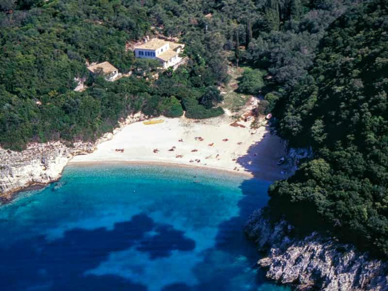 Villa Aspros - Traditionell, Ruhig Und Strandnah Liapades Exterior foto